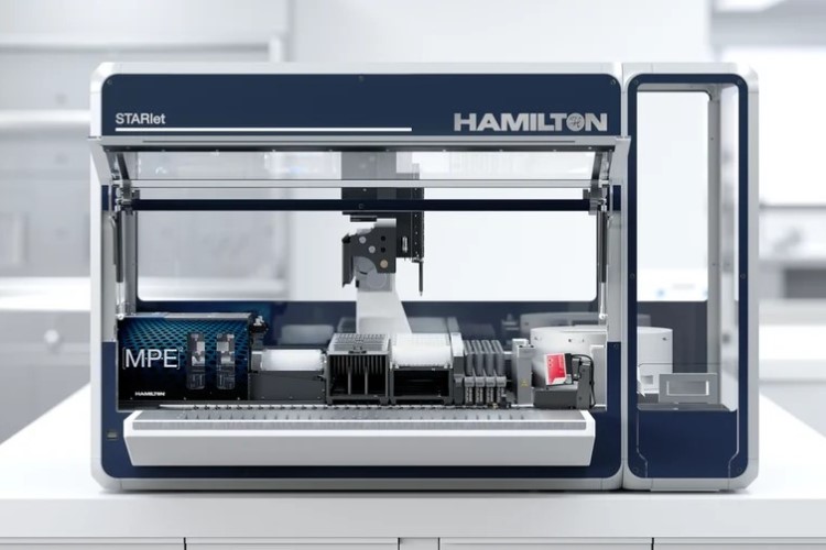Mass spectrometry sample preparation station
